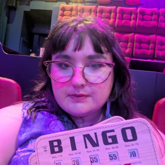 Meet your Posher, Amanda - Picture 1 of 1